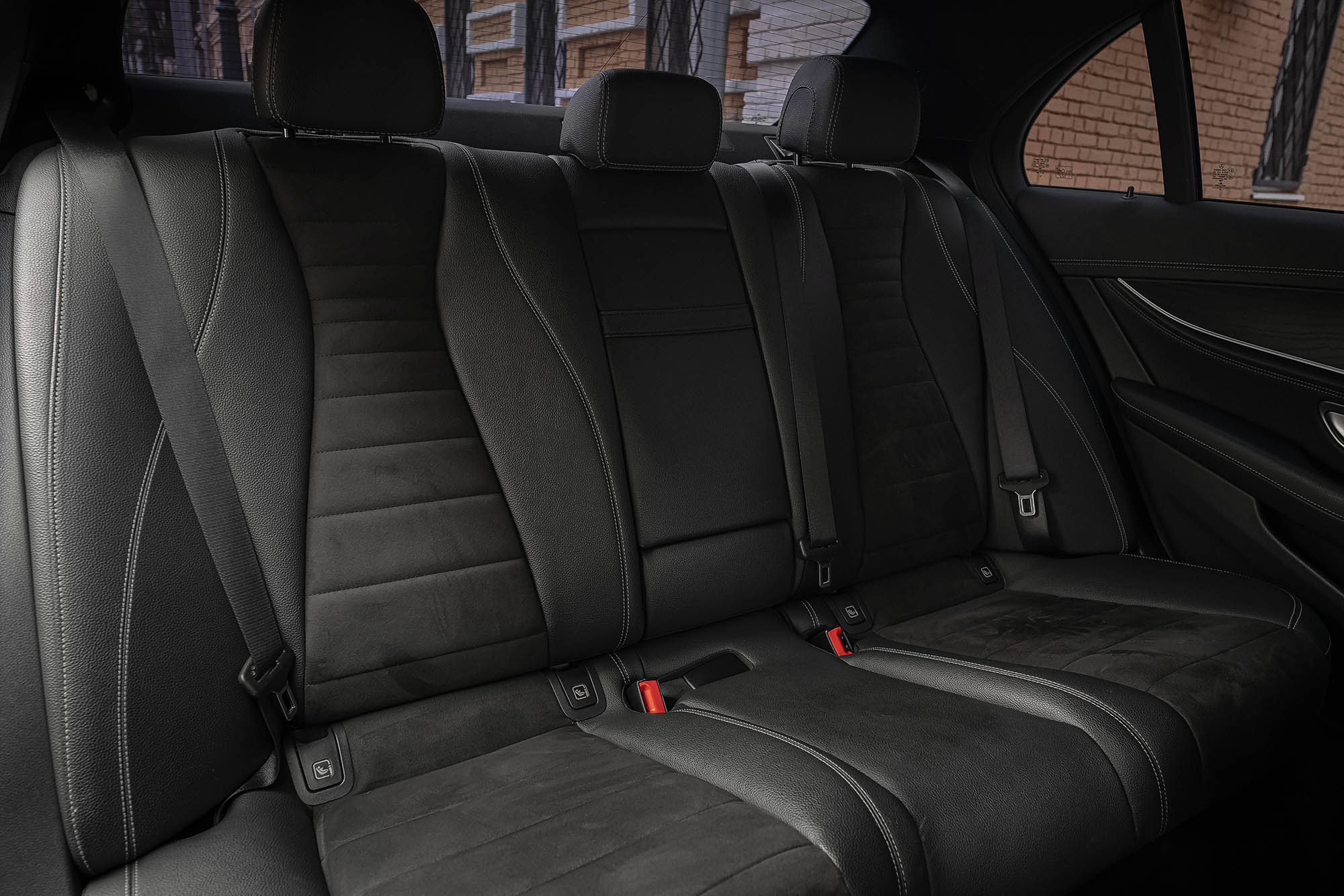 Аренда Mercedes E220d 4matic в Москве