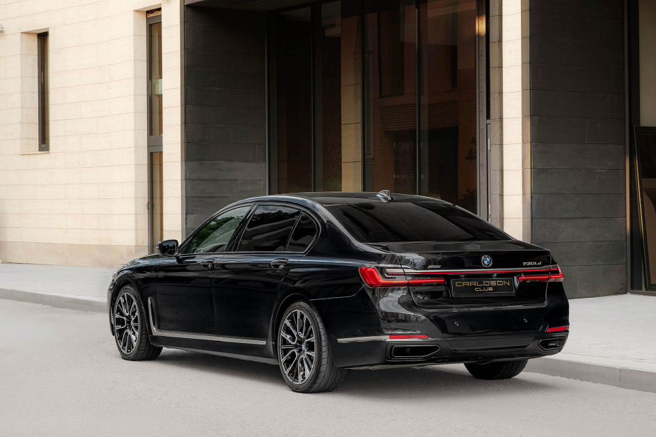 Аренда BMW 730Ld в Москве