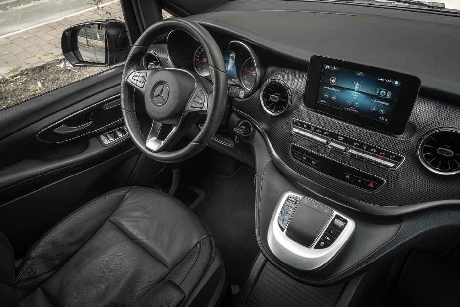 Аренда Mercedes V220d в Москве