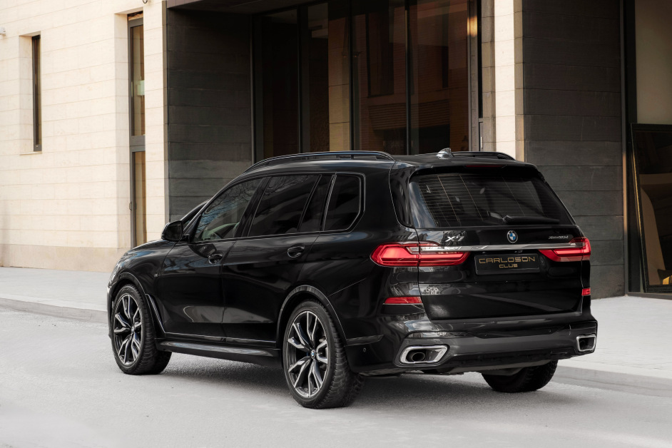 Аренда BMW X7 30d в Москве