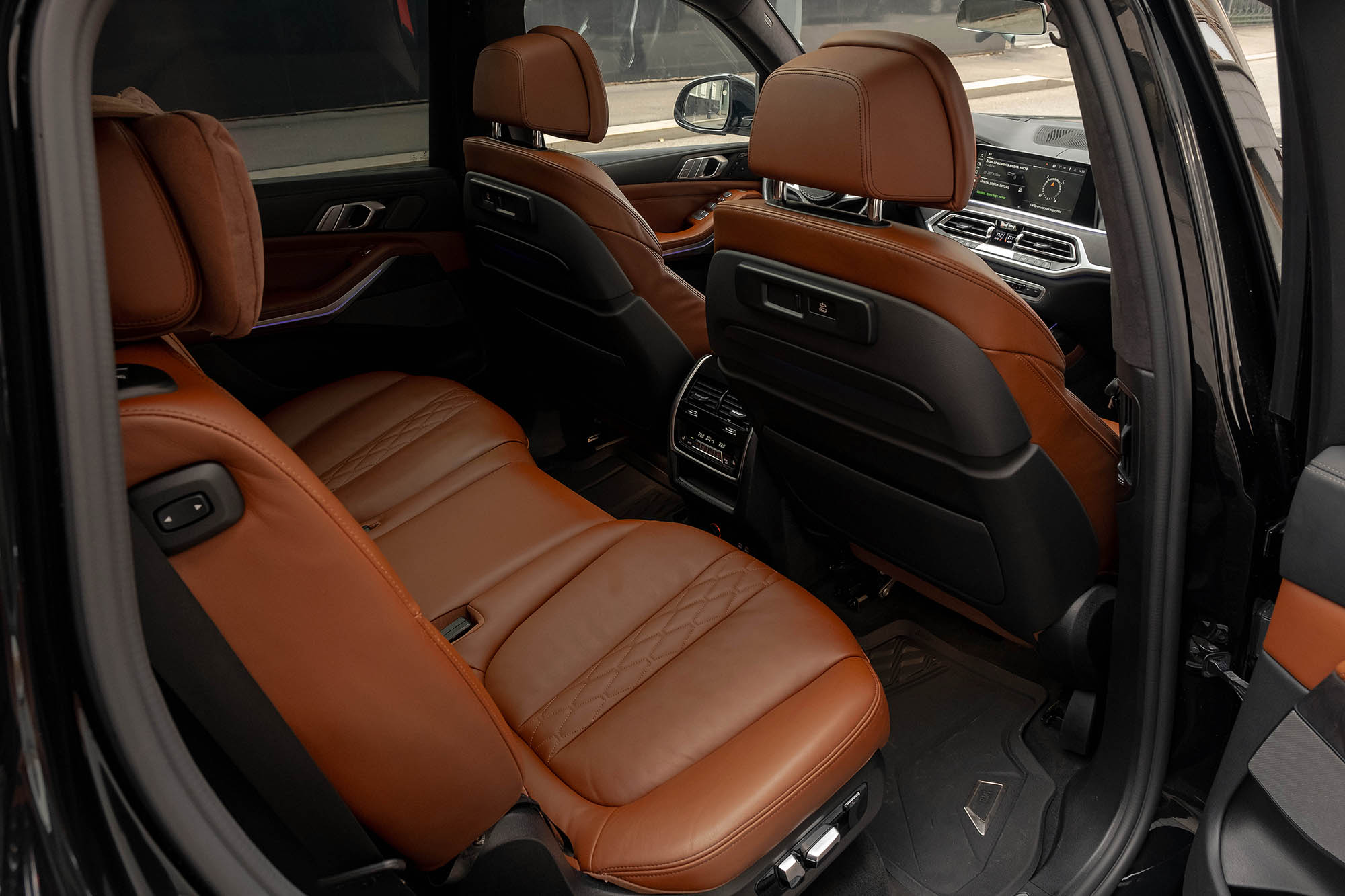 Аренда BMW X7 30d в Москве