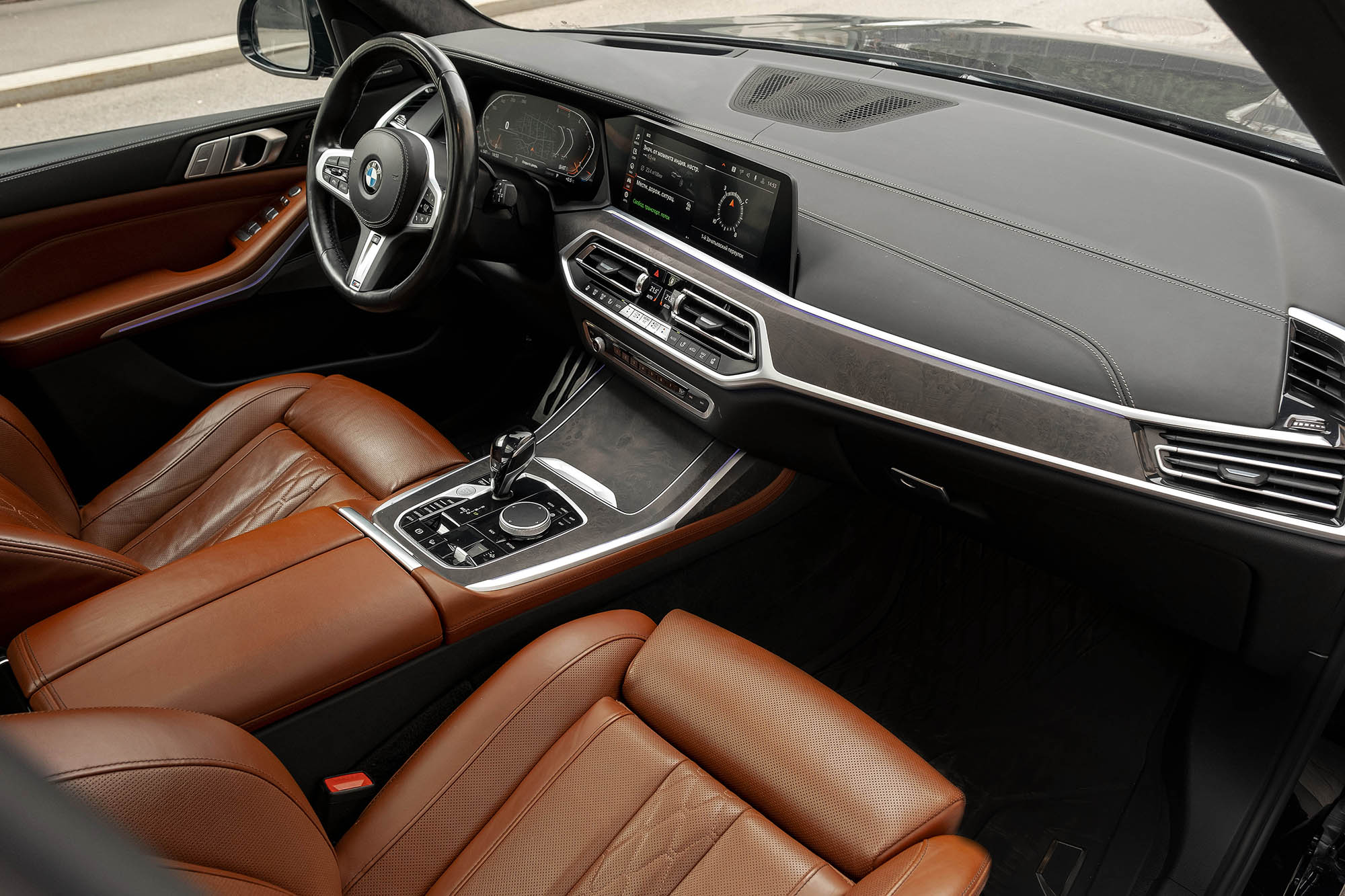 Аренда BMW X7 30d в Москве