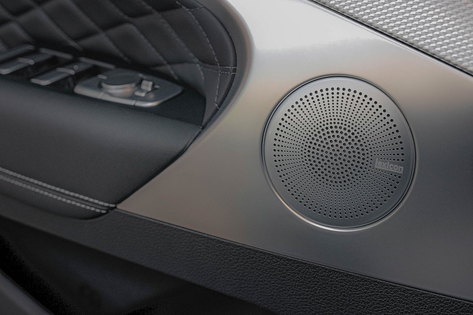 Аренда Genesis G70 NEW в Санкт-Петербурге