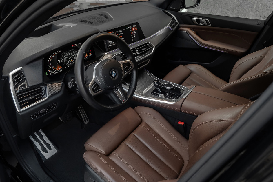 Аренда BMW X5 30d в Москве