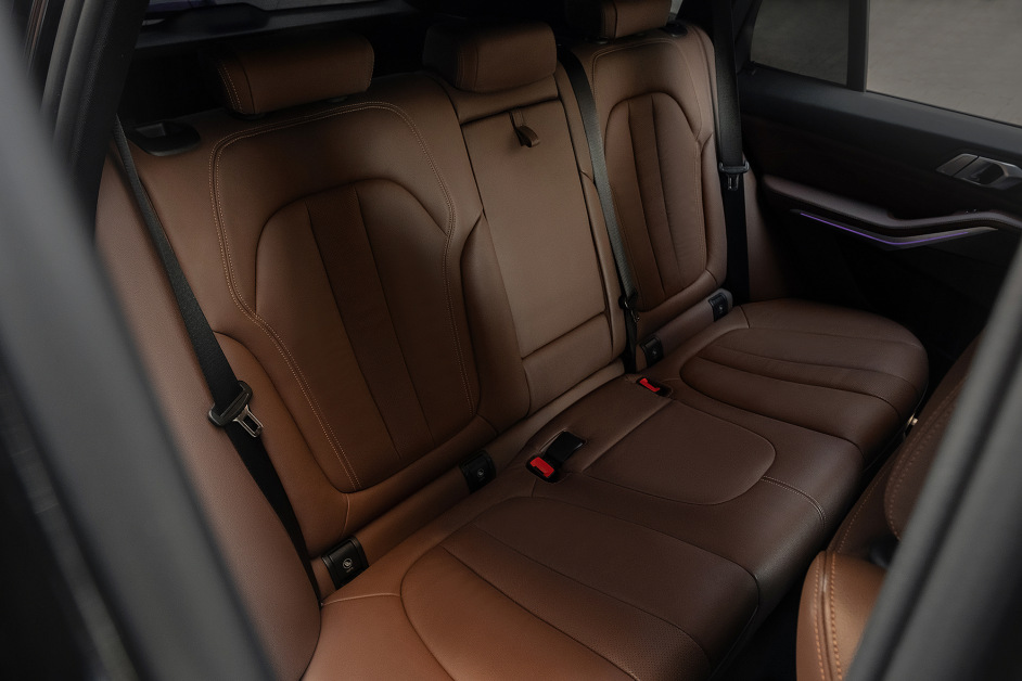 Аренда BMW X5 30d в Москве