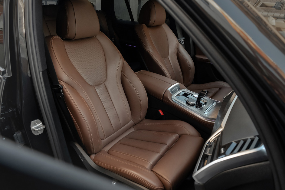 Аренда BMW X5 30d в Москве