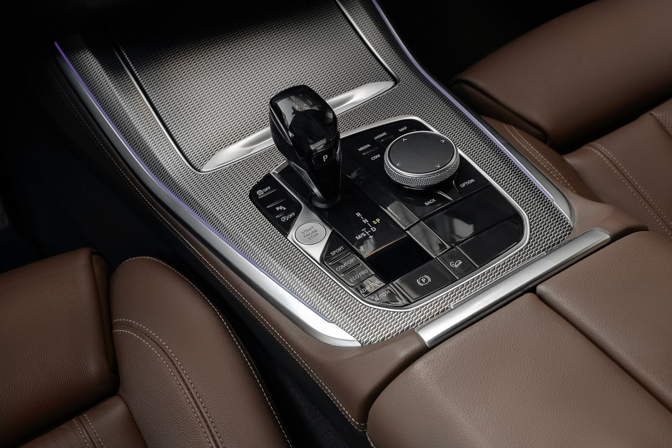 Аренда BMW X5 30d в Москве