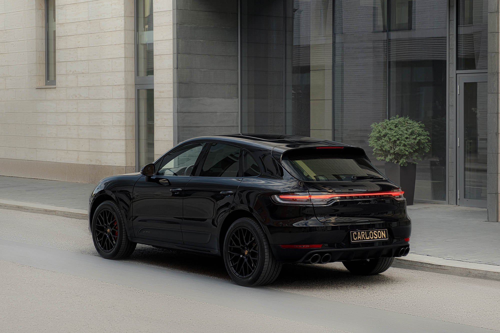 Аренда Porsche Macan GTS в Санкт-Петербурге