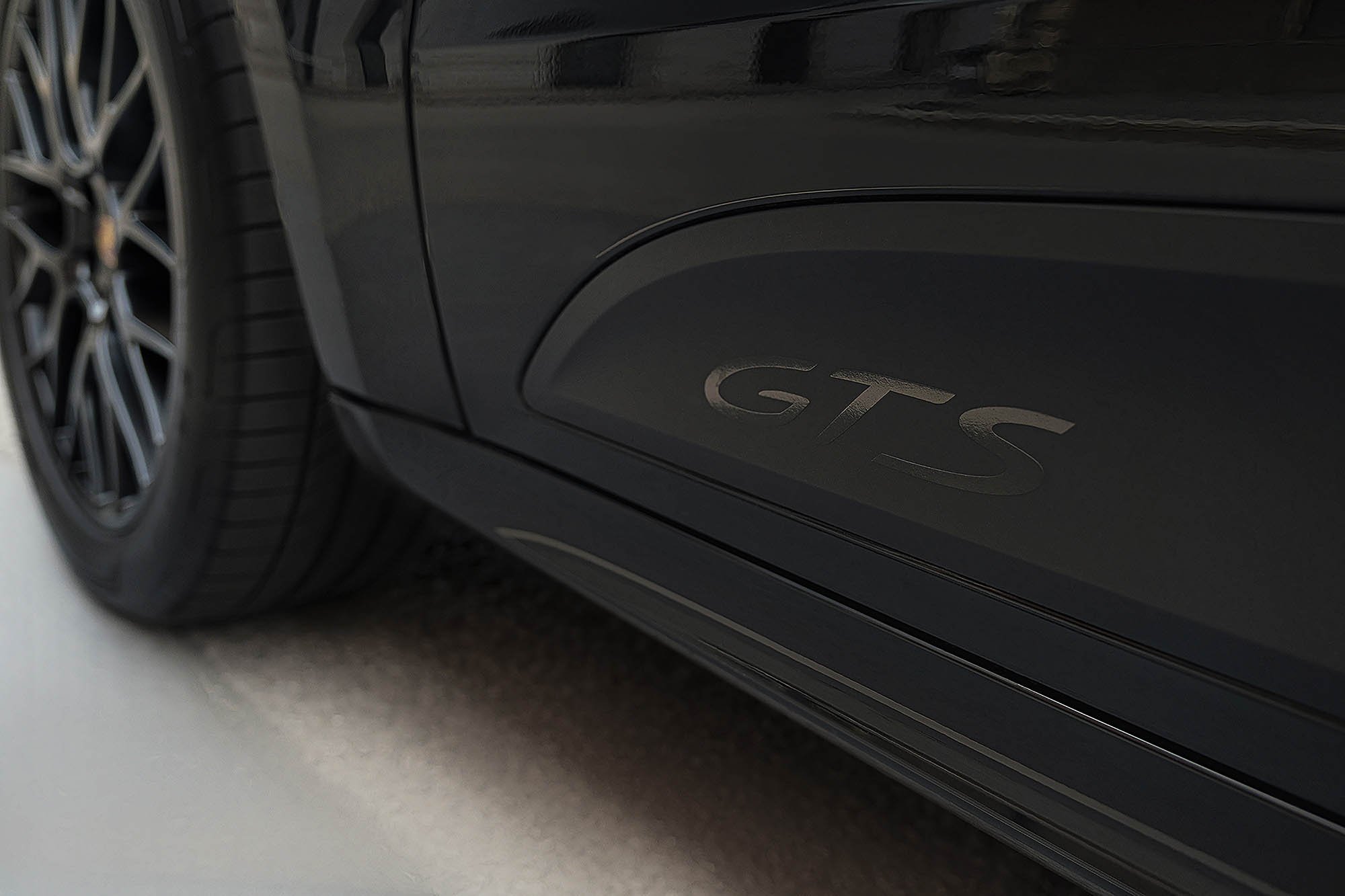 Аренда Porsche Macan GTS в Санкт-Петербурге