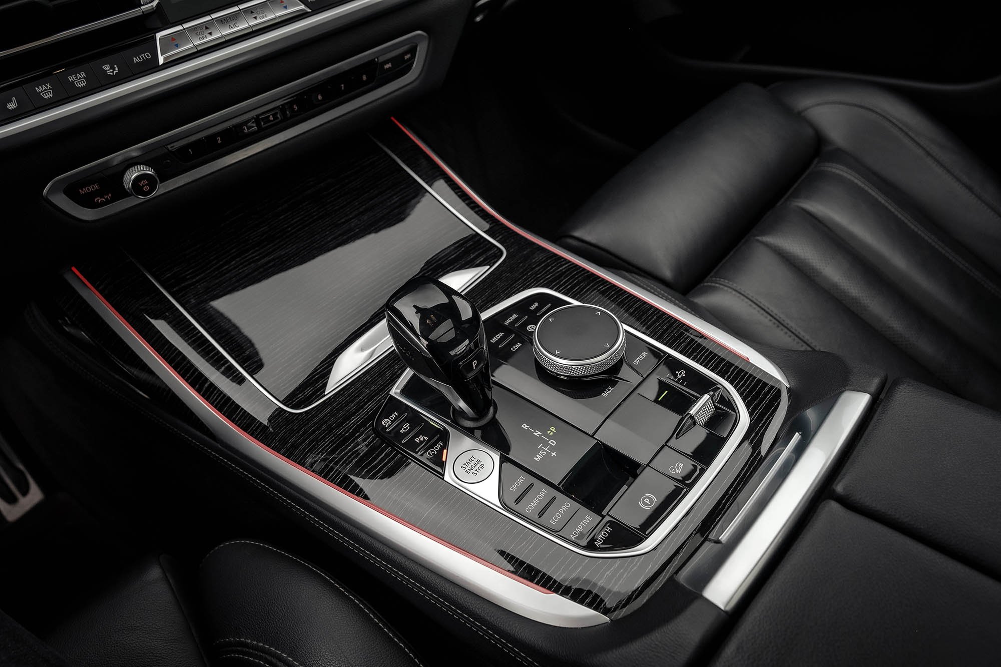 Аренда BMW X7 30d в Санкт-Петербурге