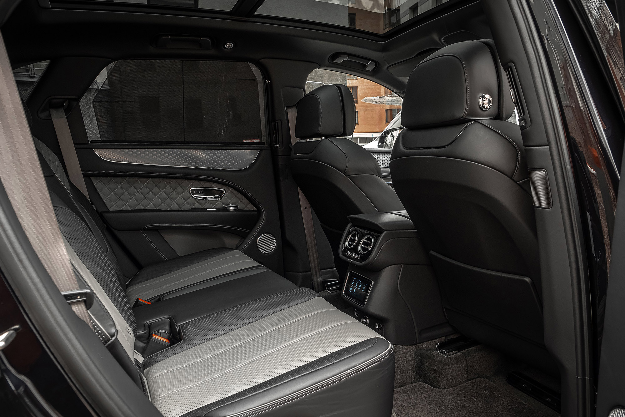 Аренда Bentley Bentayga в Москве