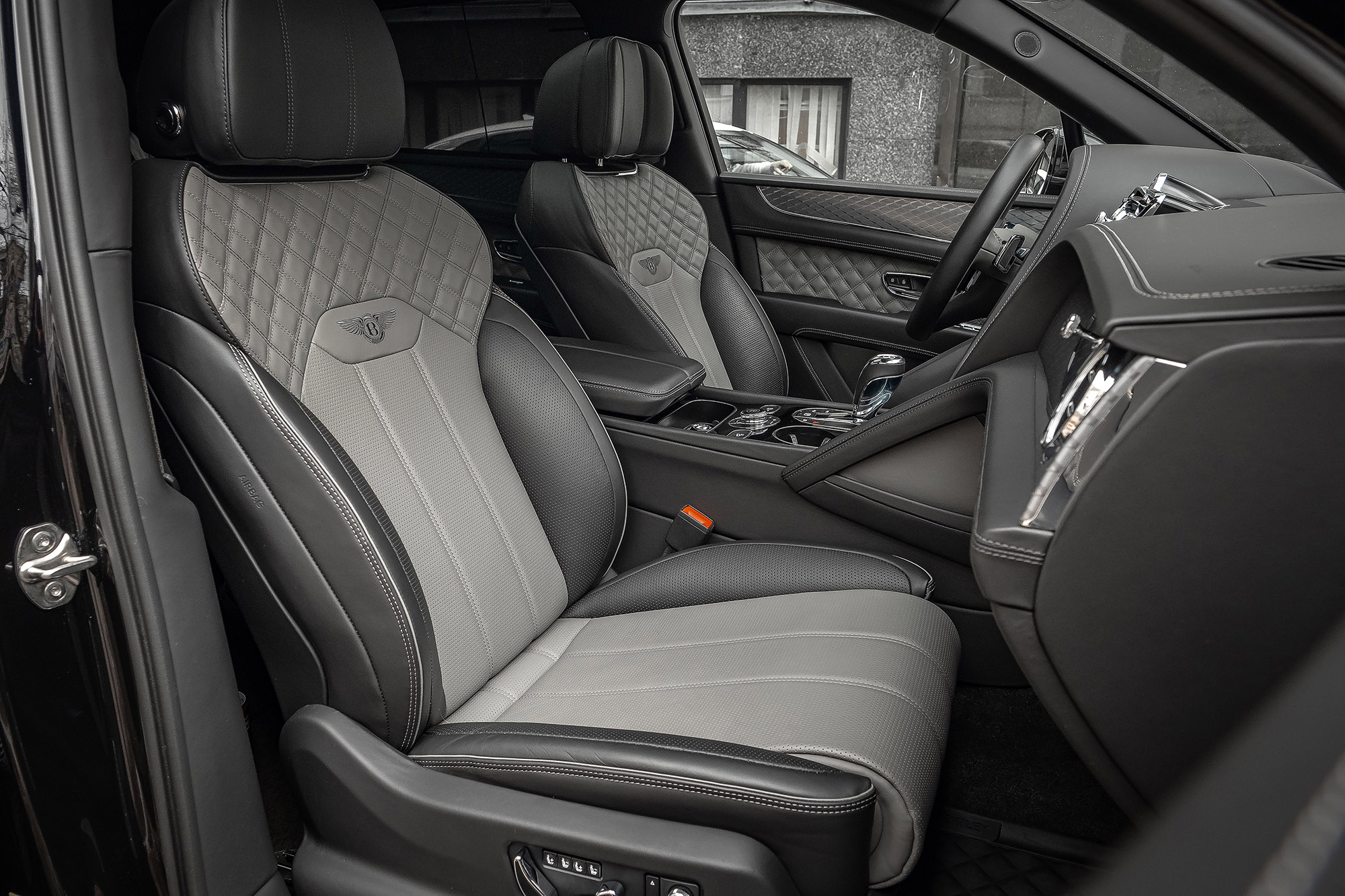 Аренда Bentley Bentayga в Москве