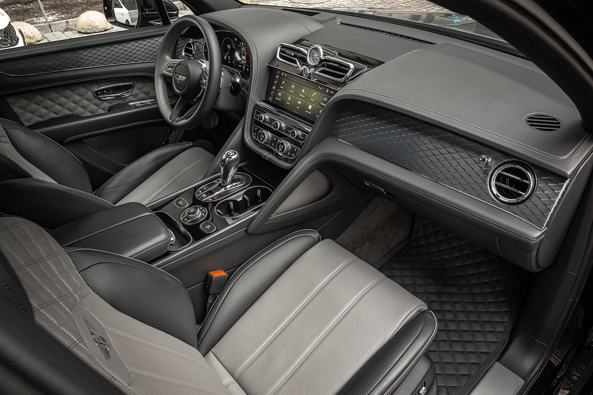 Аренда Bentley Bentayga в Москве