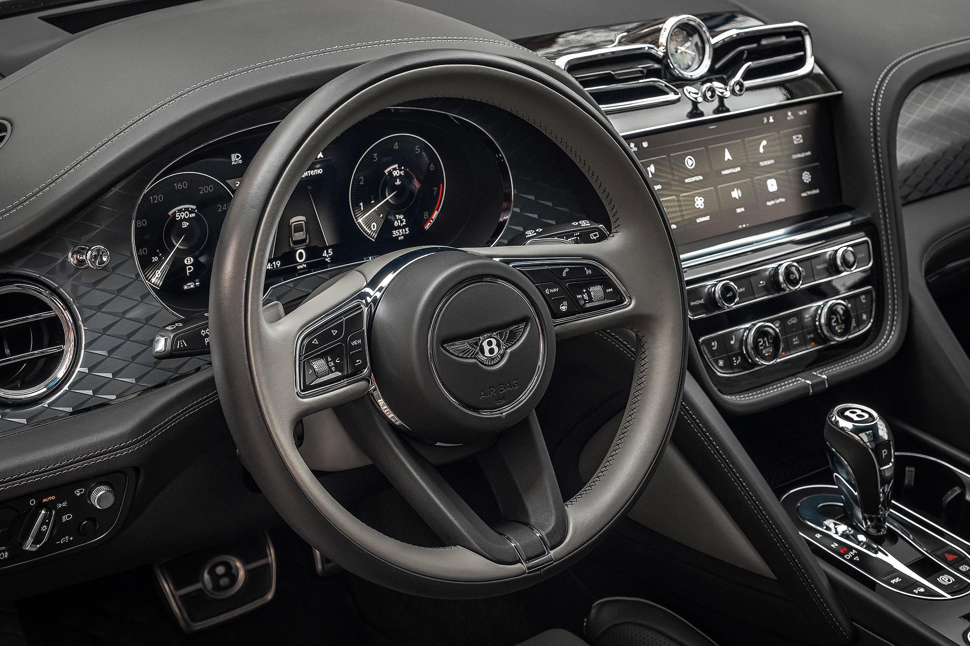 Аренда Bentley Bentayga в Москве