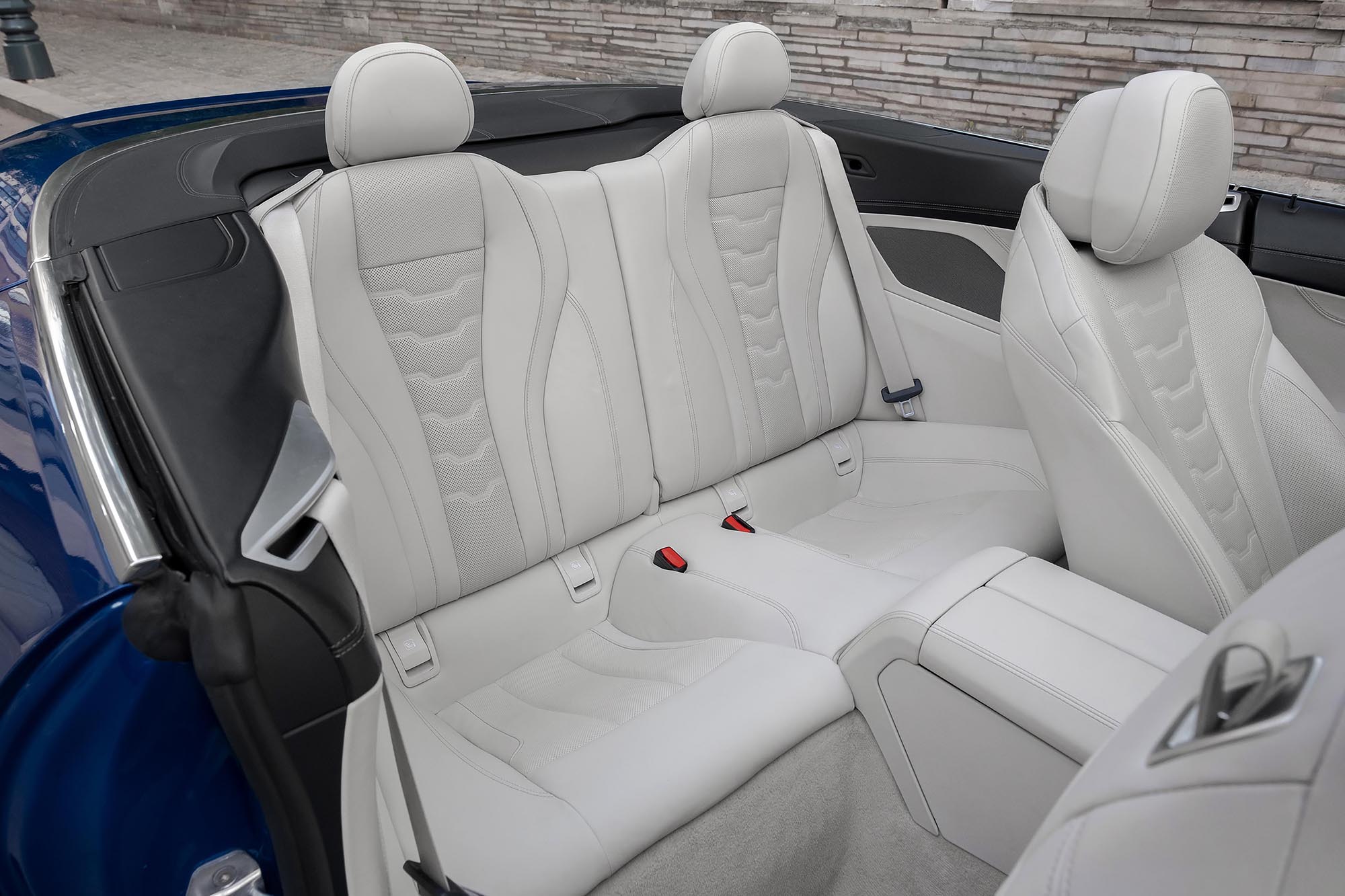 Аренда BMW 840d Cabrio M-SPORT в Москве