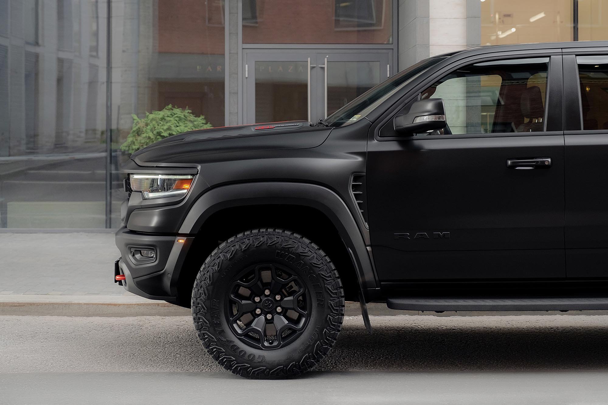 Аренда RAM TRX в Москве