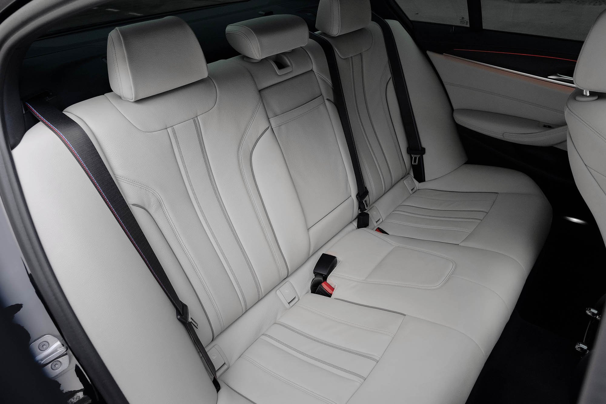 Аренда BMW 530d M-SPORT в Москве
