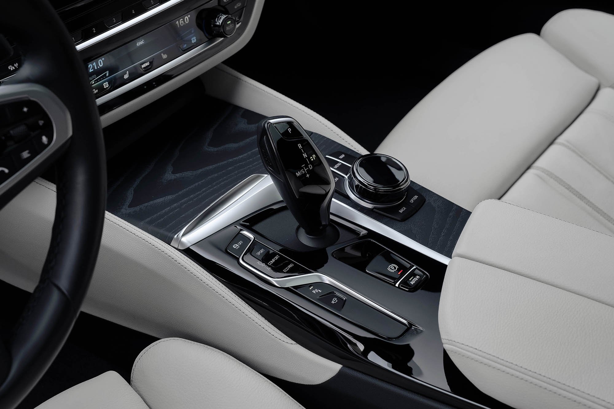 Аренда BMW 530d M-SPORT в Москве
