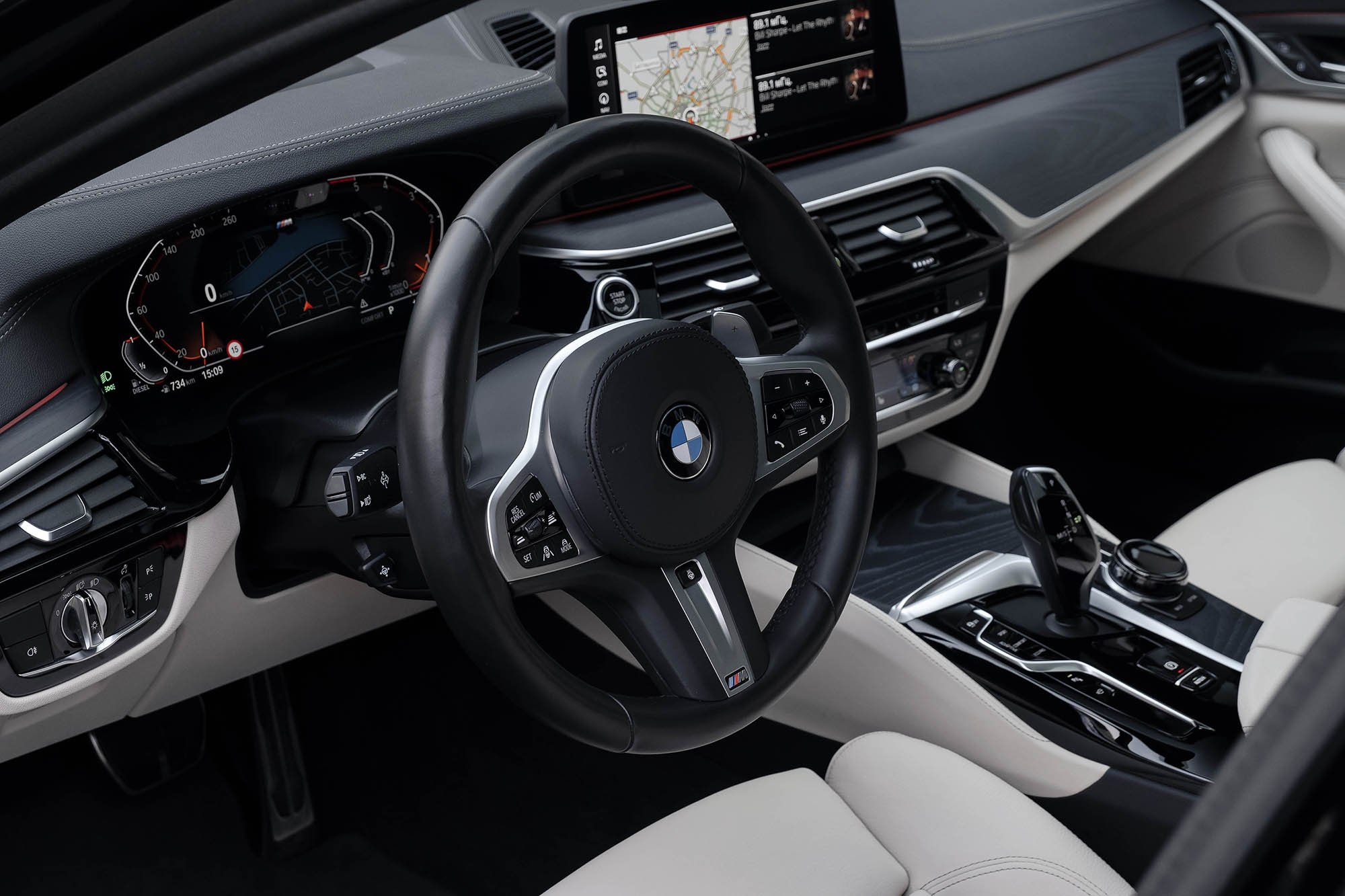 Аренда BMW 530d M-SPORT в Москве
