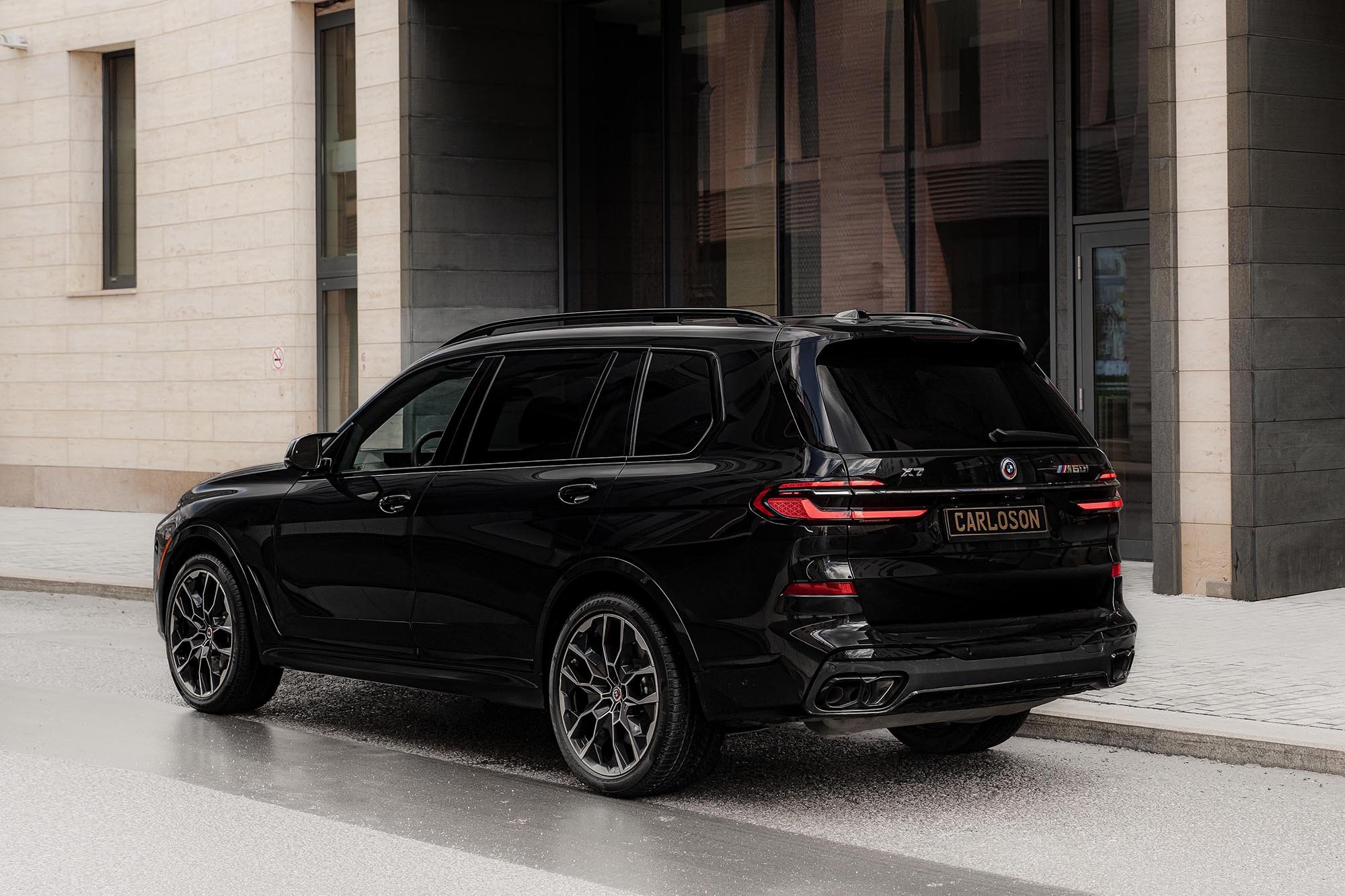 Аренда BMW X7 M60i в Москве