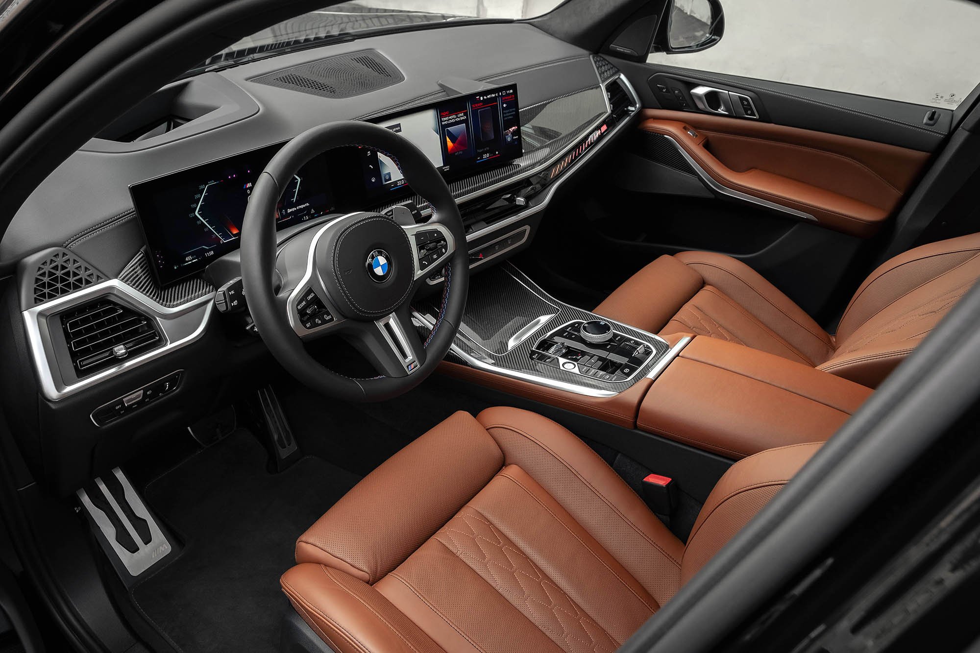 Аренда BMW X7 M60i в Москве