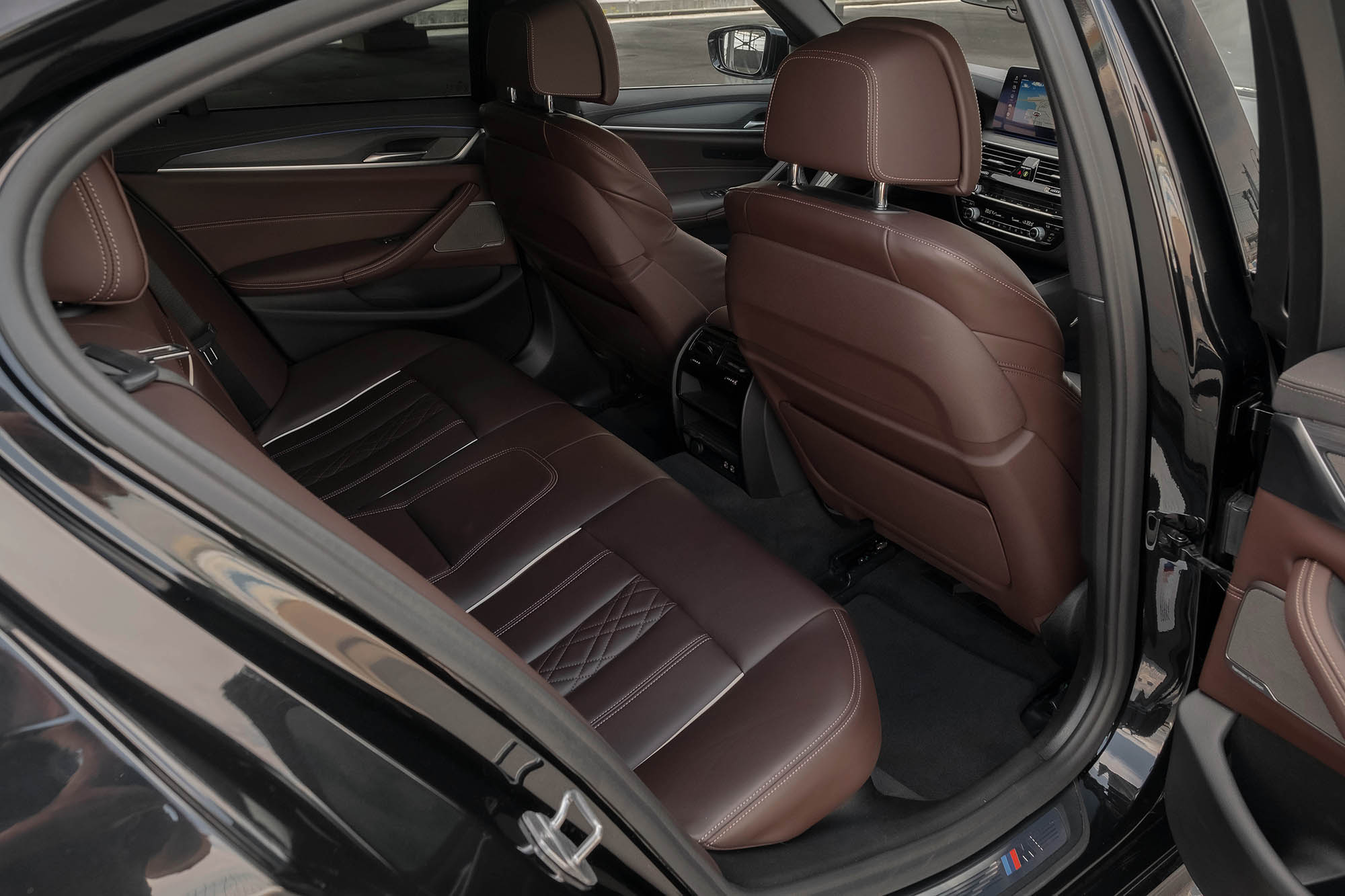 Аренда BMW 530d xDrive в Санкт-Петербурге