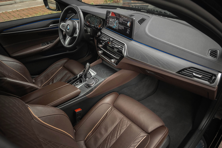 Аренда BMW 530d xDrive в Москве