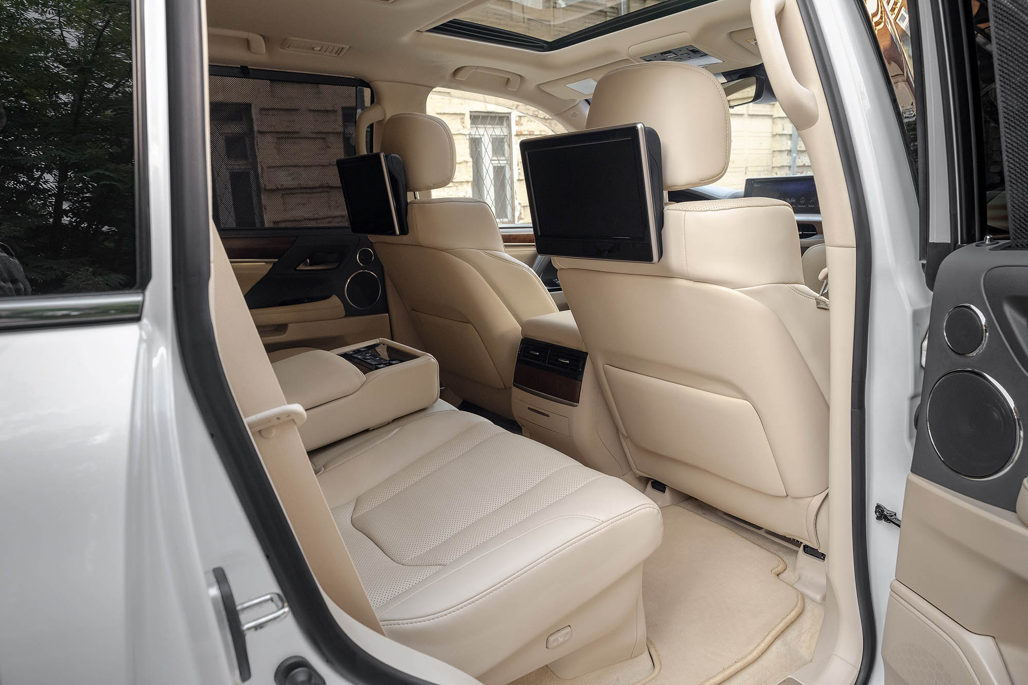 Аренда Lexus LX 570 в Москве