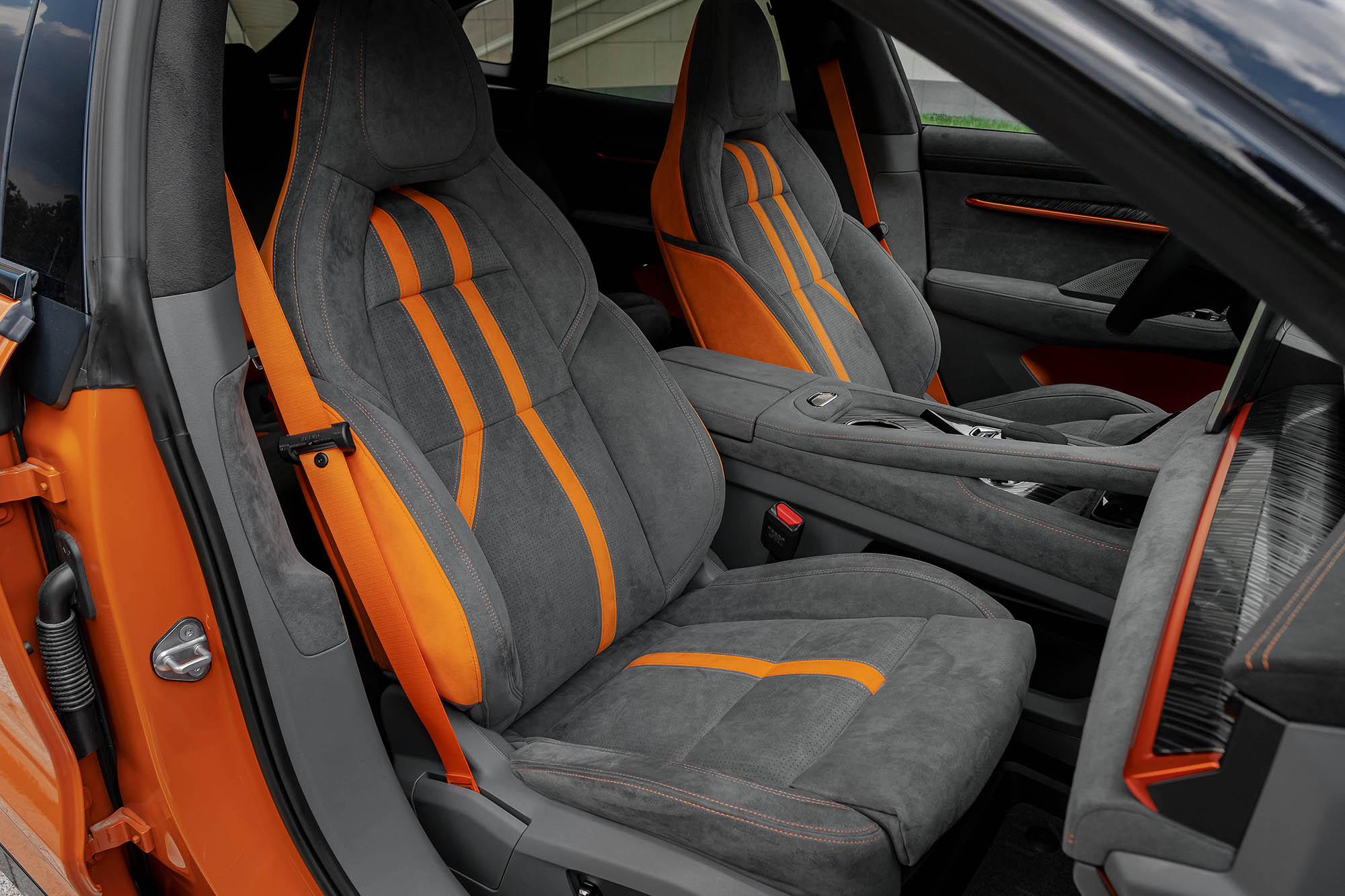 Аренда Zeekr 001 в Москве