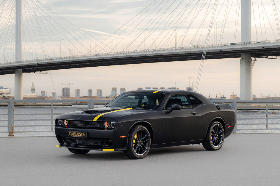 Аренда Dodge Challenger 4WD в Санкт-Петербурге