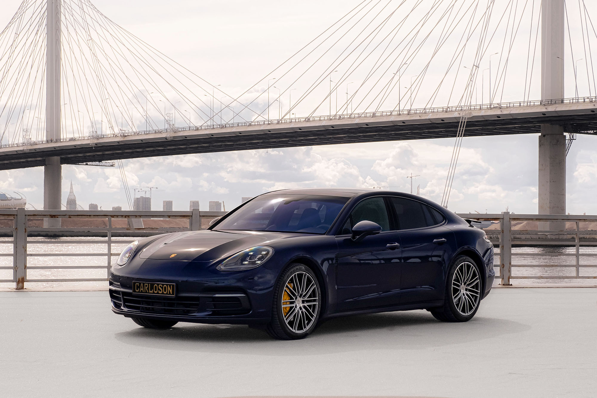 Аренда Porsche Panamera 4 в Санкт-Петербурге