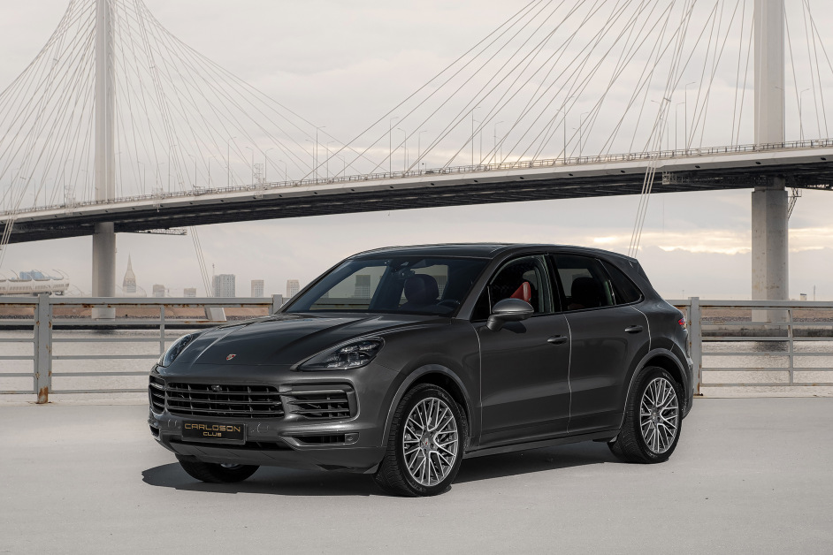 Аренда Porsche Cayenne в Санкт-Петербурге