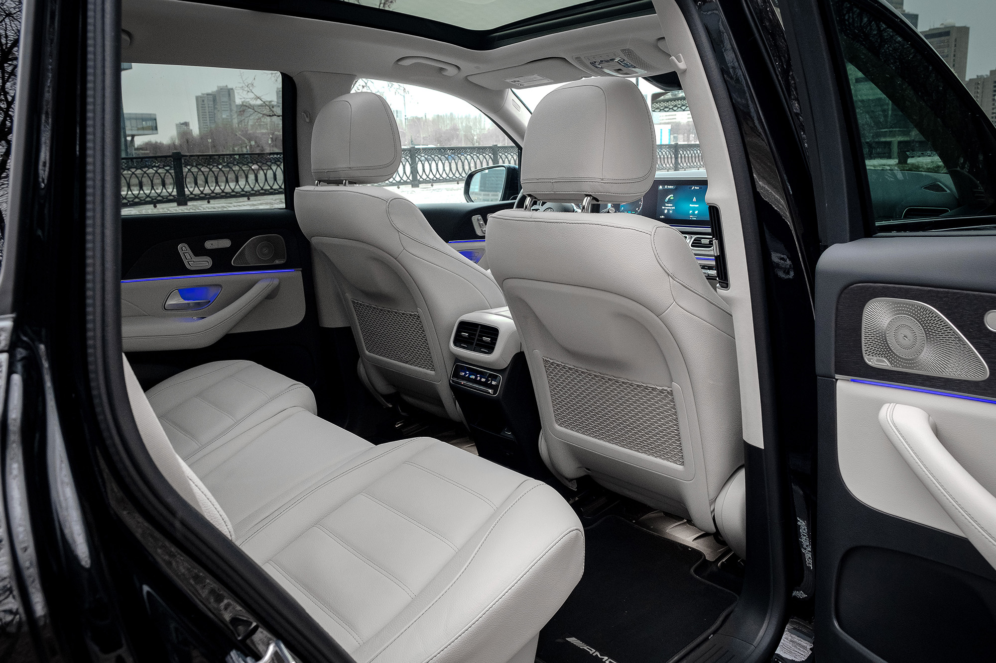 Аренда Mercedes GLS 450 в Москве