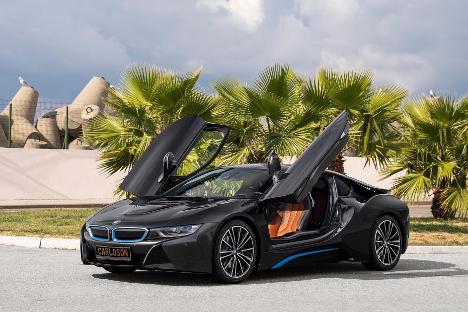 Аренда BMW i8 в Сочи