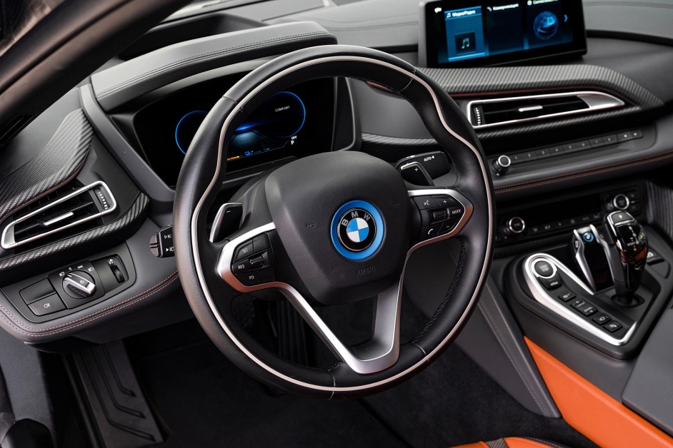 Аренда BMW i8 в Сочи