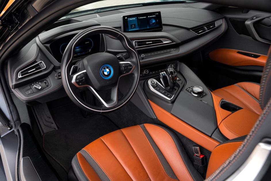 Аренда BMW i8 в Сочи