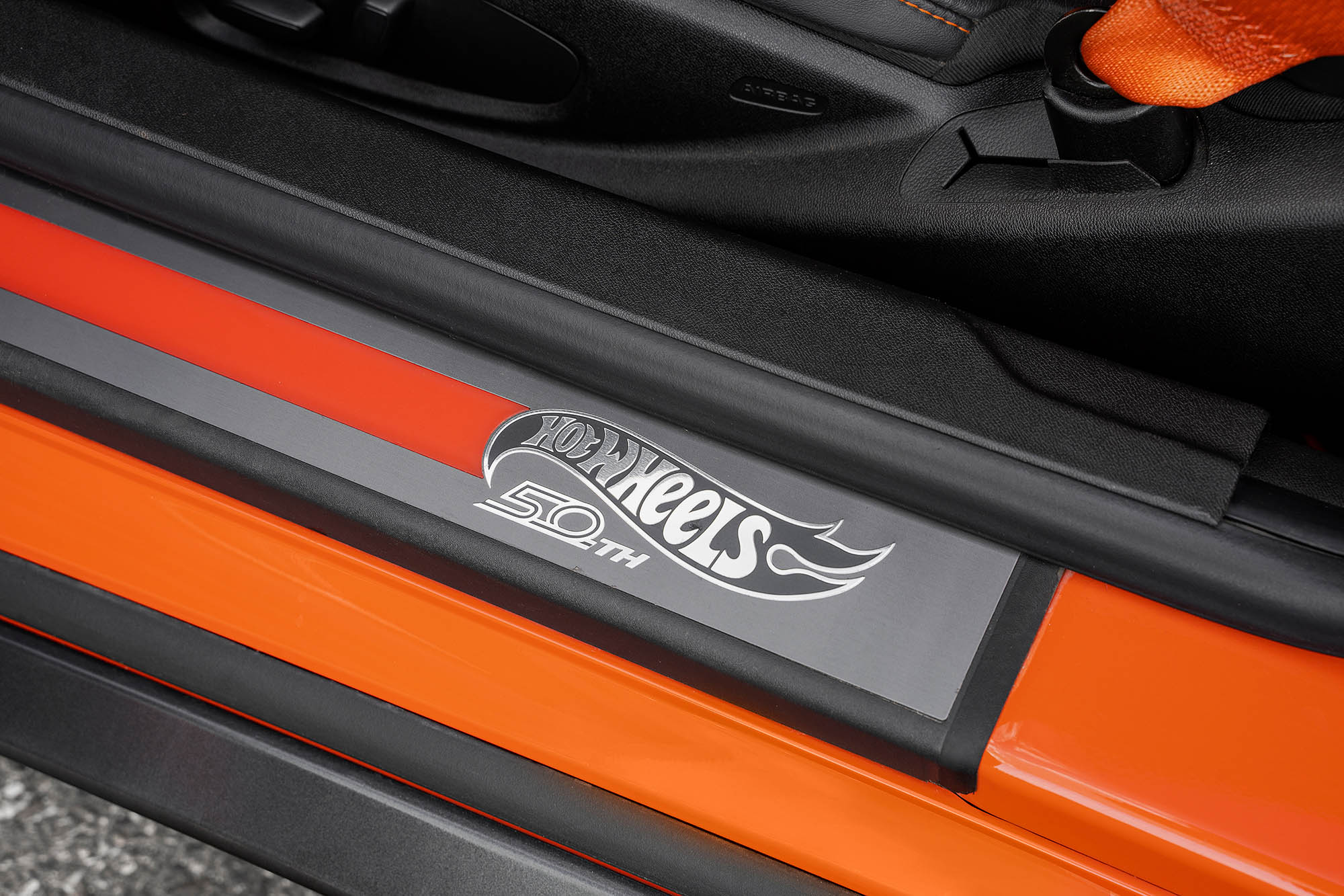 Аренда Chevrolet Camaro Cabrio Hot Wheels 50th в Сочи