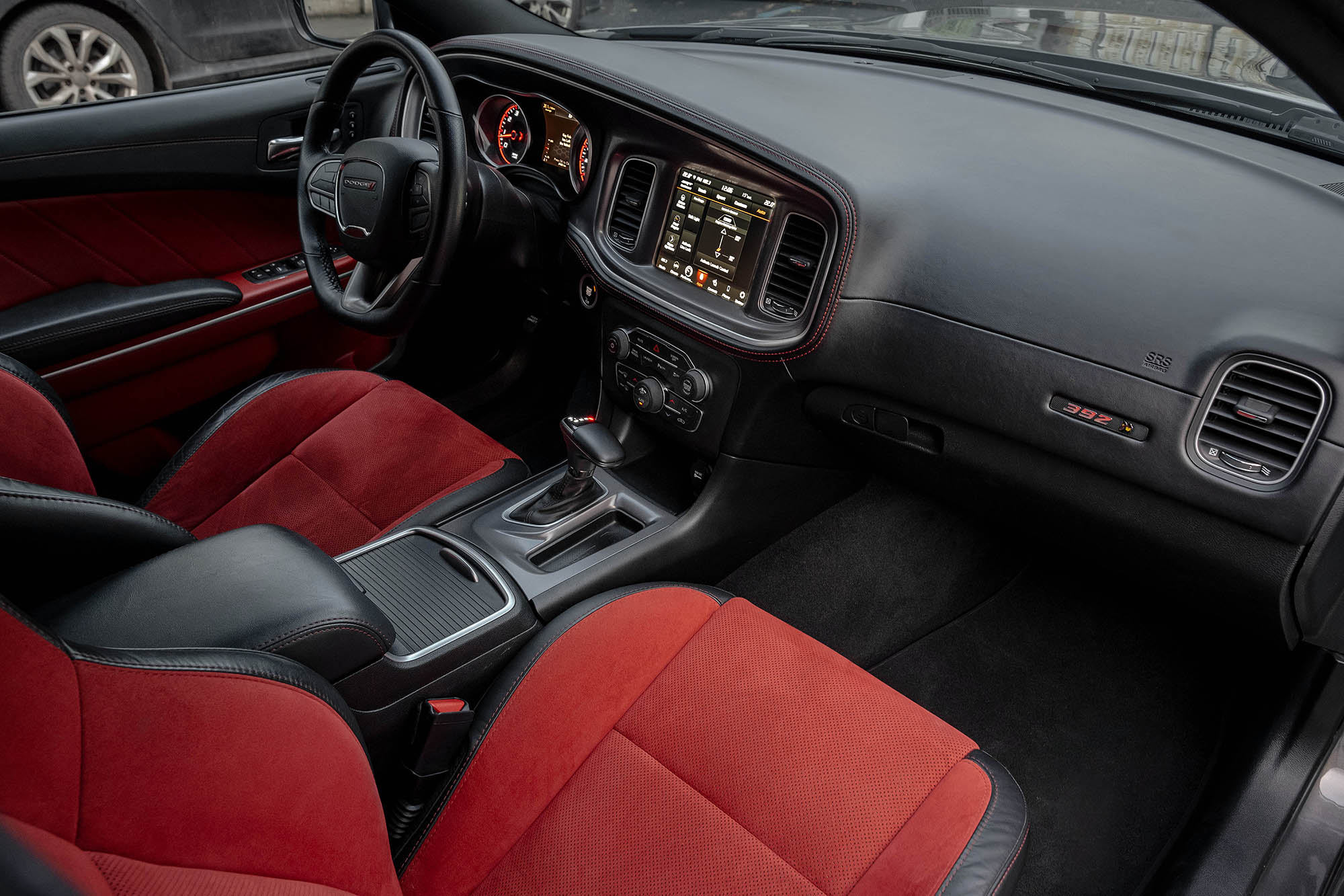 Аренда Dodge Charger Scat Pack в Москве