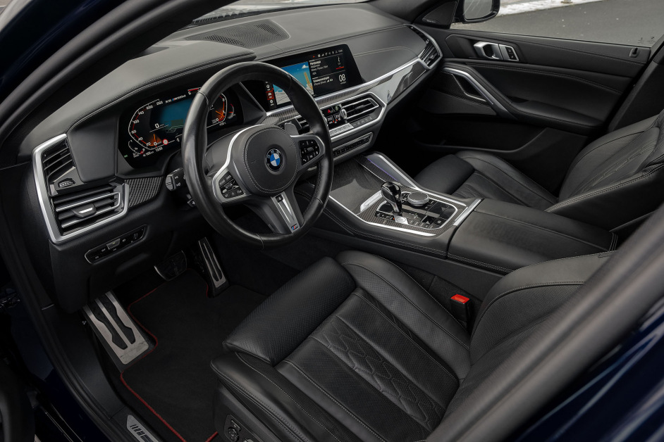 Аренда BMW X6 M50d в Санкт-Петербурге