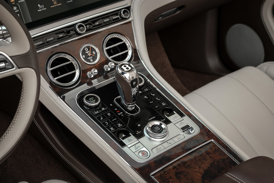 Аренда Bentley Continental Convertible в Москве