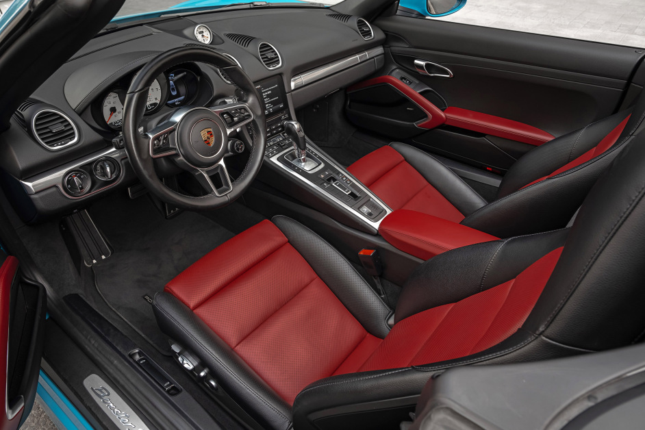 Аренда Porsche 718 Boxster S в Сочи