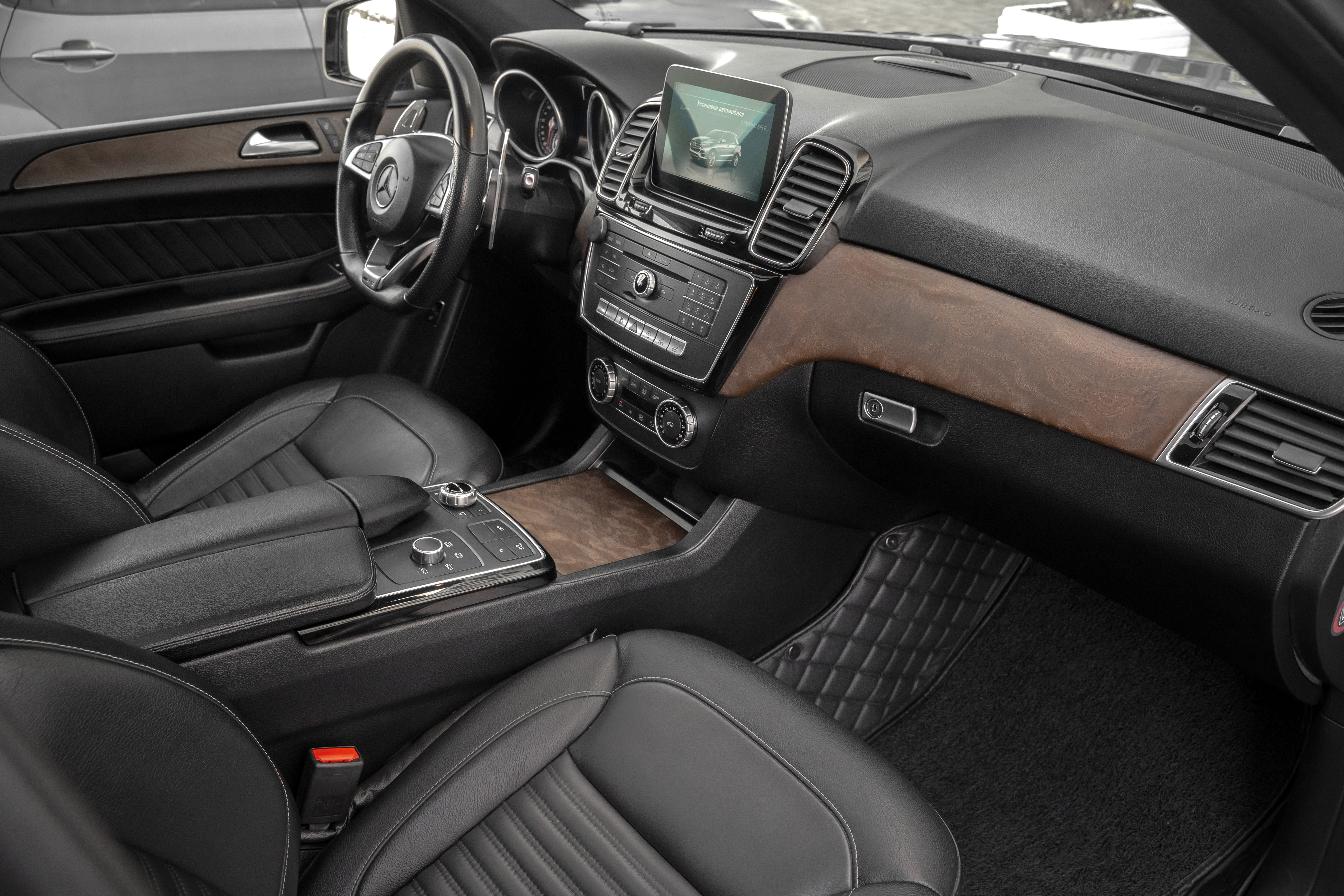 Аренда Mercedes GLE 400 в Сочи