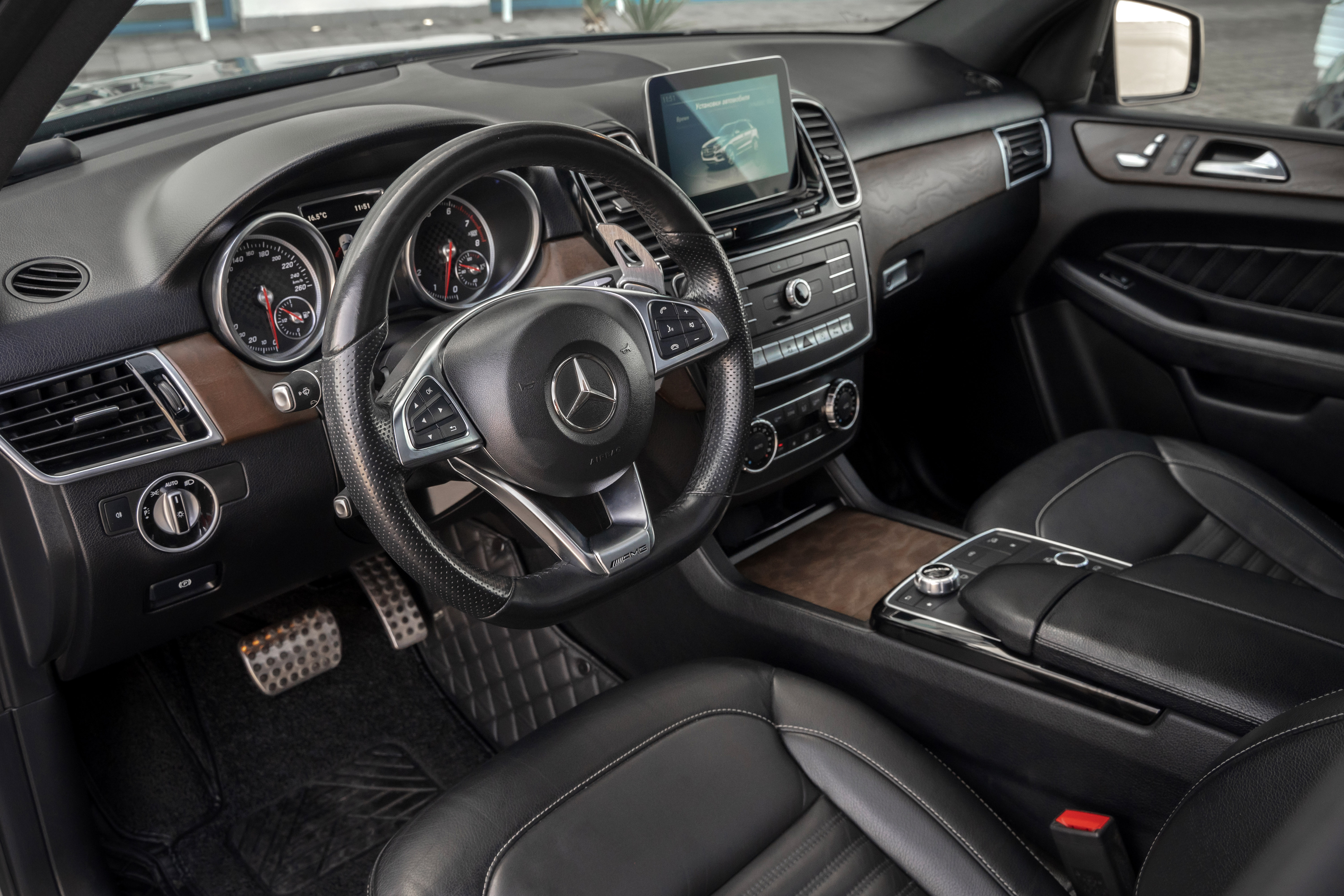 Аренда Mercedes GLE 400 в Сочи