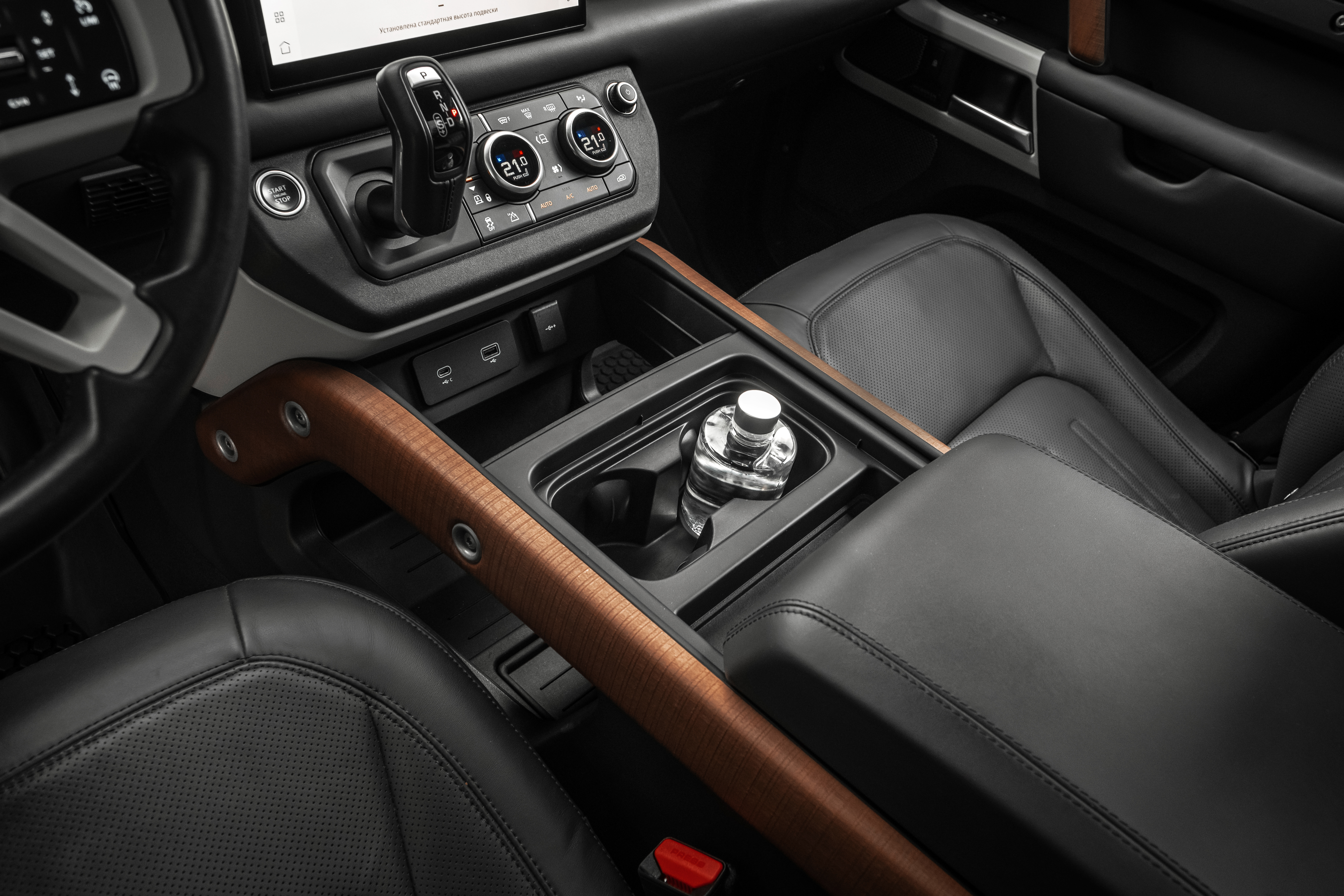 Аренда Land Rover Defender в Москве