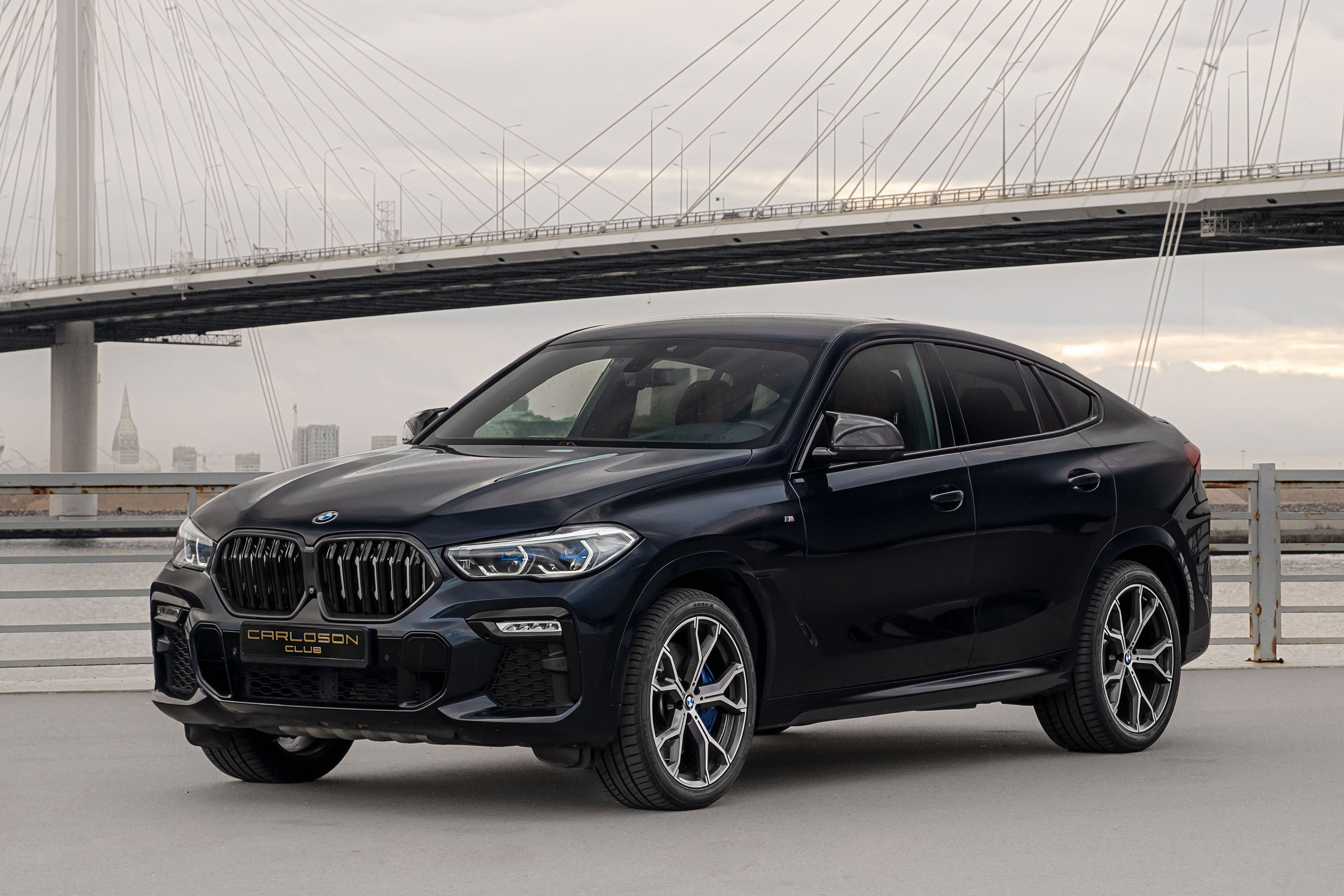 Аренда BMW X6 30d в Санкт-Петербурге