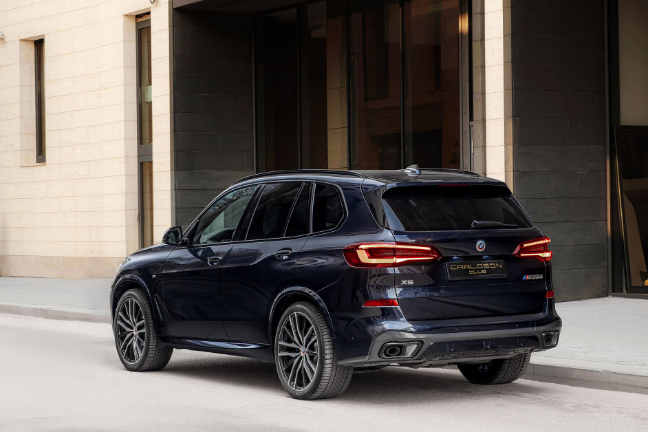 Аренда BMW X5 M50d в Москве