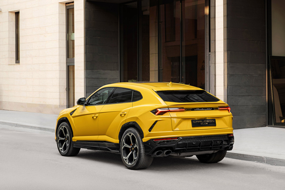 Аренда Lamborghini Urus в Москве