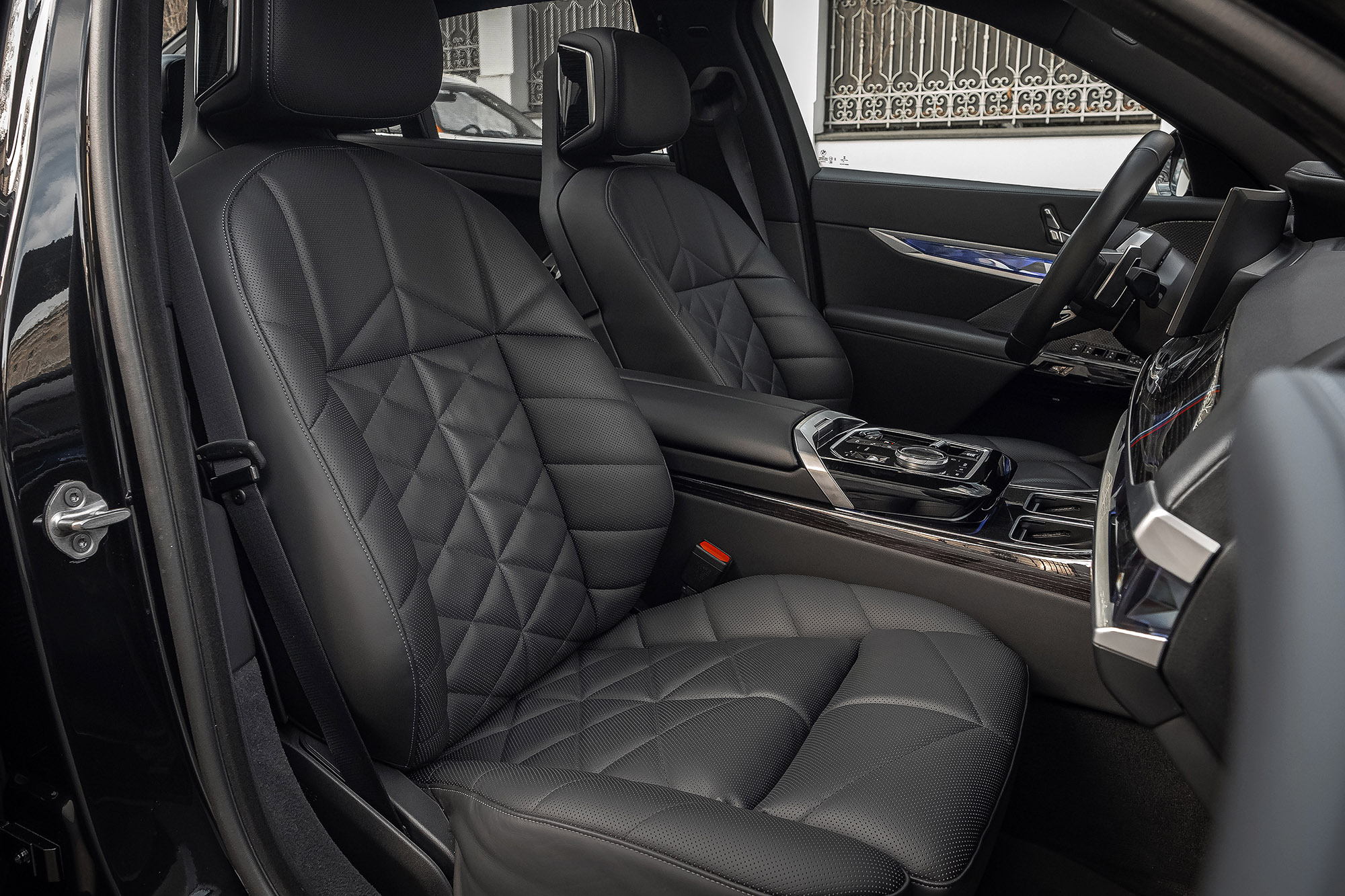 Аренда BMW 740d xDrive в Москве