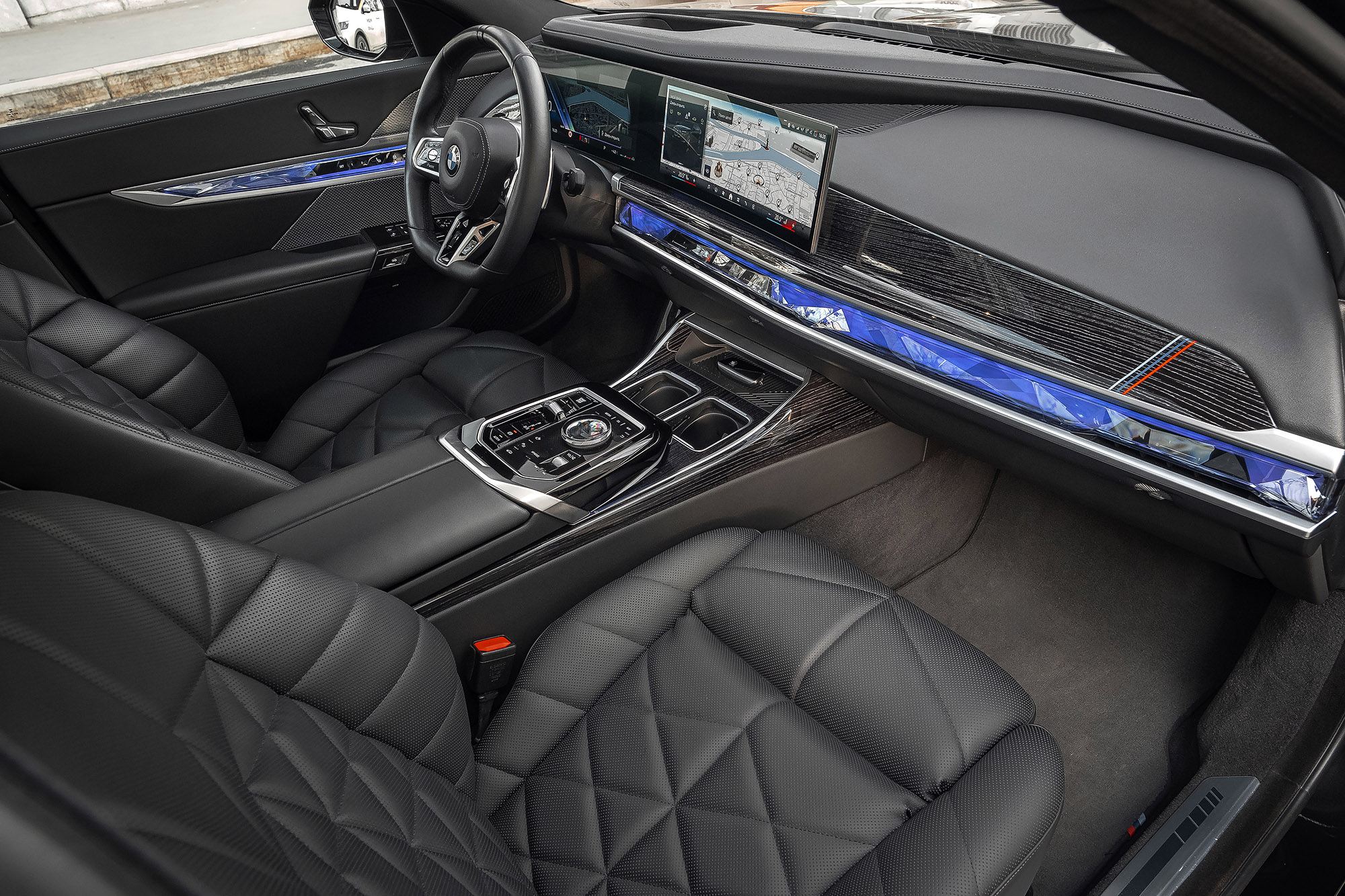 Аренда BMW 740d xDrive в Москве