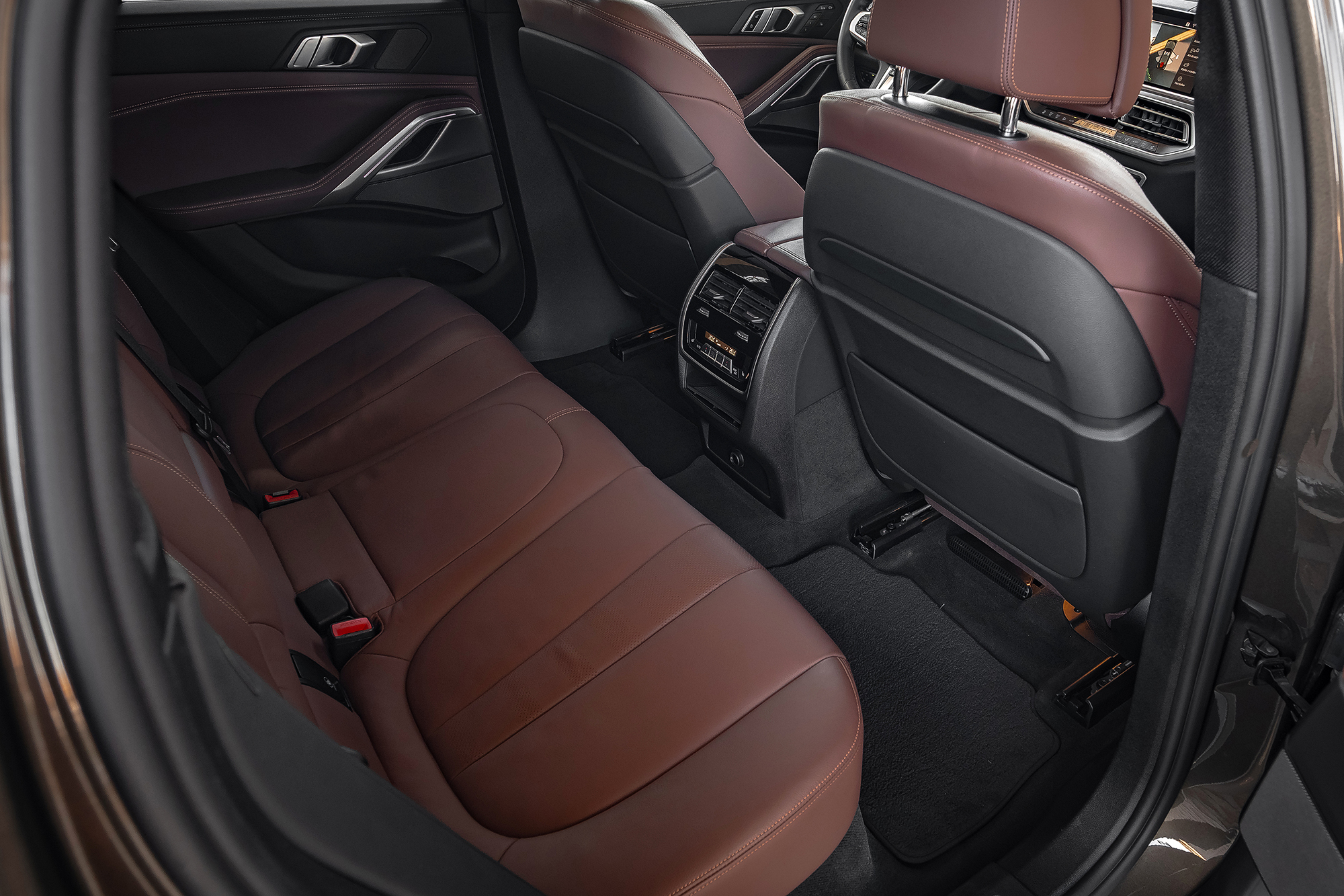 Аренда BMW X6 30d xDrive в Санкт-Петербурге